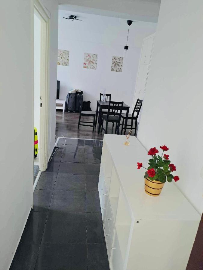 Central Apartment With Balcony Near Castle Hill 부다페스트 외부 사진
